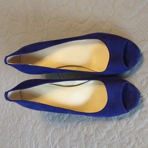 Calvin Klein Women's Kail open Toe Pump Heels. Size 8